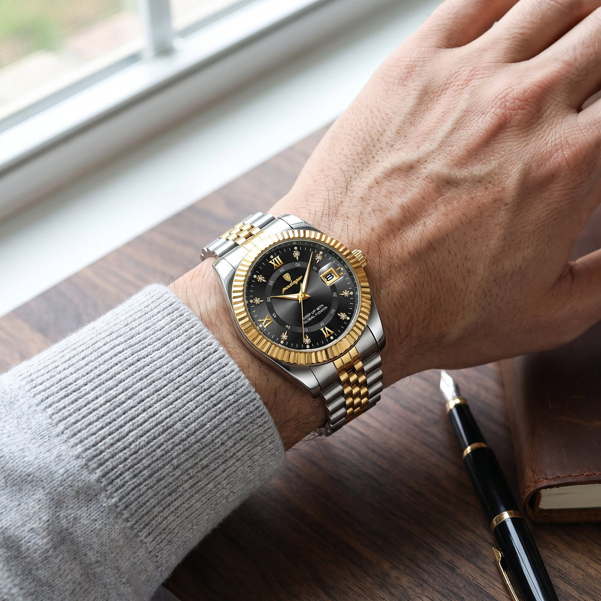 Poedagar GoldenStar black on wrist desk