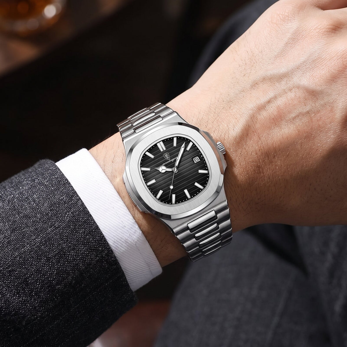 Poedagar Venice black on wrist suit